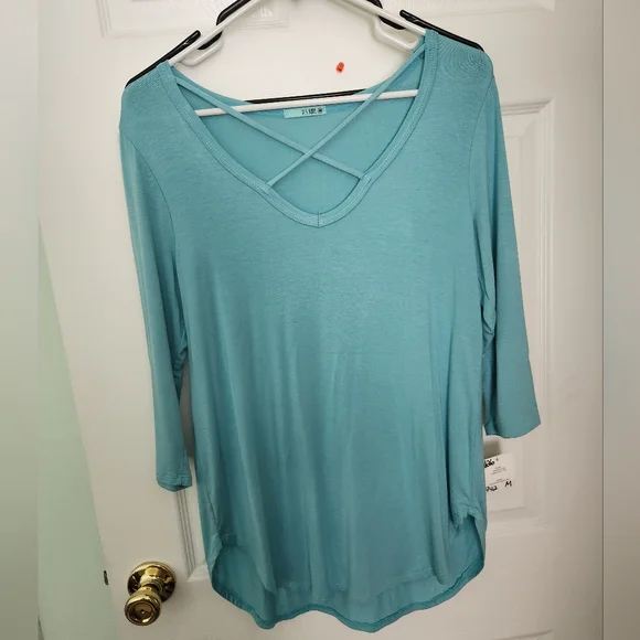 3/4 length Shirt - Picture 1 of 2